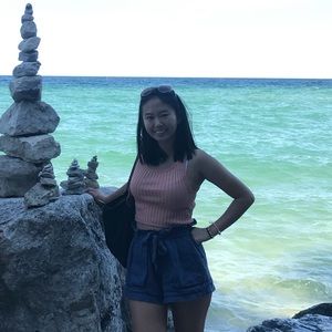 Meet your Posher, Julie